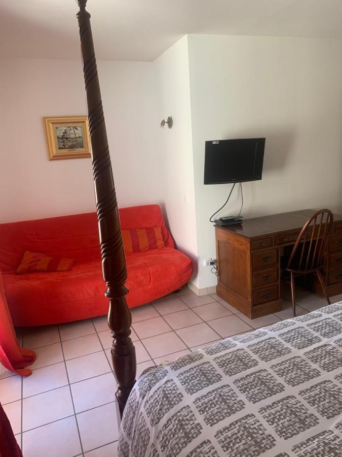 Le Saint-Hilaire Bed and Breakfast Εξωτερικό φωτογραφία